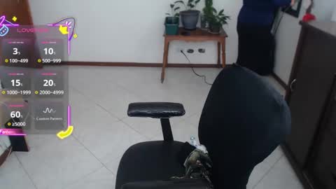 charlottezoe online show from 09/15/25, 04:29