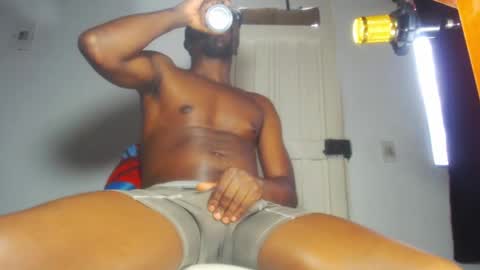 charly_vergonti_ online show from 03/11/25, 08:53