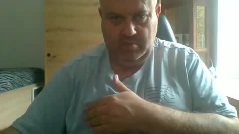 charly online show from 11/24/25, 12:05