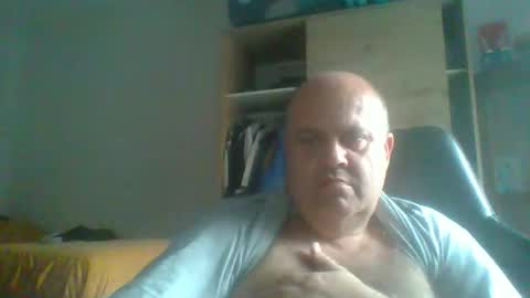 charly online show from 03/30/26, 06:42