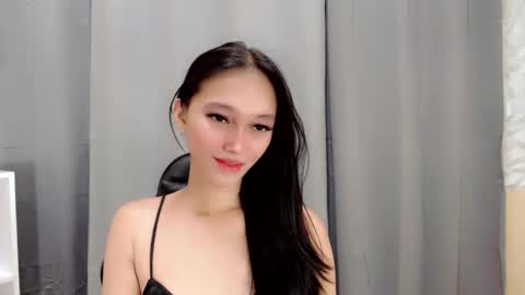 charm_fuckdoll8 online show from 04/23/26, 12:34