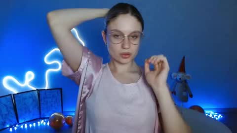 Michelle  online show from 01/05/25, 06:46