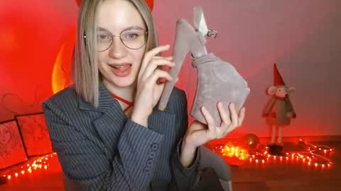 Michelle  online show from 01/11/25, 01:59