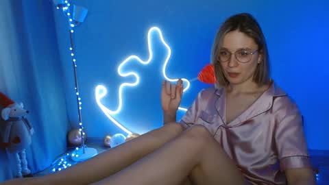 Michelle  online show from 01/18/25, 03:20