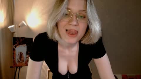 Michelle  online show from 11/13/25, 02:10