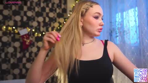 Snapshot of charming_daisy chatting on 12/16/25, 09:14 my fansly Charming daisy My Wishlist for new toys online show from 12/16/25, 09:14