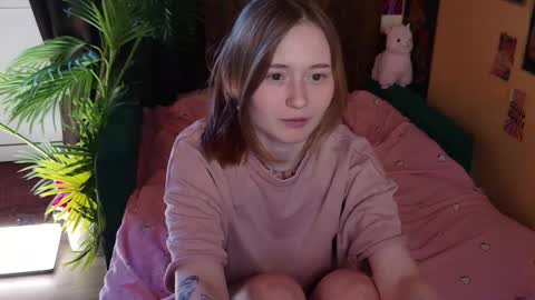 Lissa online show from 02/20/25, 01:19