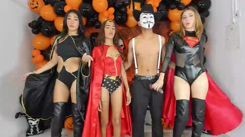 Snapshot of charming_lovers chatting on 10/22/25, 03:12 charming lovers online show from 10/22/25, 03:12