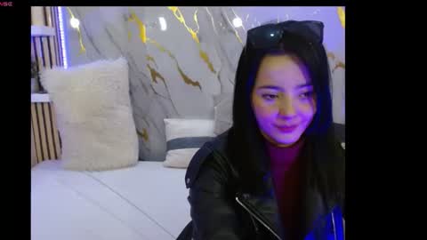 Snapshot of charmmykitty11 chatting on 07/18/26, 12:59 charmmykitty11 online show from 07/18/26, 12:59