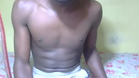 charmzboy online show from 10/05/25, 08:01