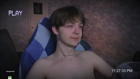 Snapshot of charonbaby1 chatting on 12/16/24, 08:26 lynxy online show from 12/16/24, 08:26