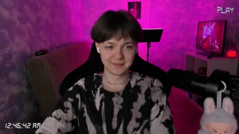 Snapshot of charonbaby1 chatting on 10/23/25, 09:46 lynxy online show from 10/23/25, 09:46