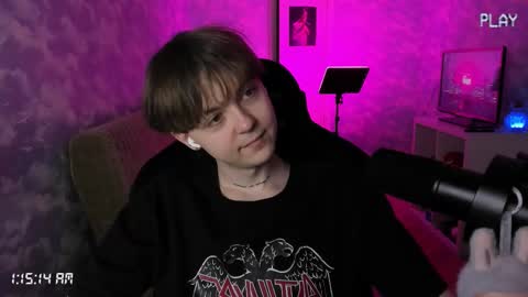 Snapshot of charonbaby1 chatting on 10/26/25, 10:15 lynxy online show from 10/26/25, 10:15