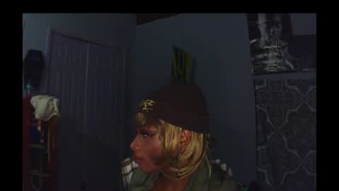 Miss Chocolate online show from 01/21/25, 10:52