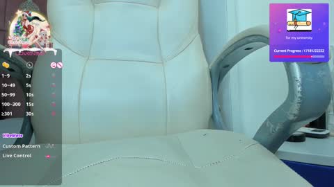 Snapshot of chartolotte__ chatting on 12/27/24, 04:10 Andrea online show from 12/27/24, 04:10