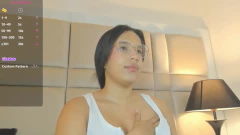 Snapshot of chartolotte__ chatting on 10/03/25, 01:08 Andrea online show from 10/03/25, 01:08