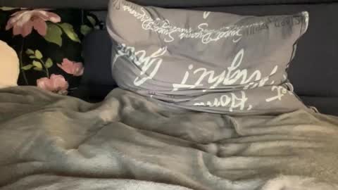 Snapshot of chase_vicky chatting on 09/30/25, 10:37 Vicky online show from 09/30/25, 10:37