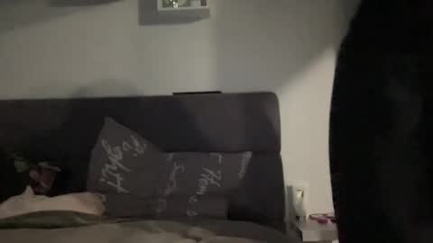 Snapshot of chase_vicky chatting on 10/04/25, 02:04 Vicky online show from 10/04/25, 02:04