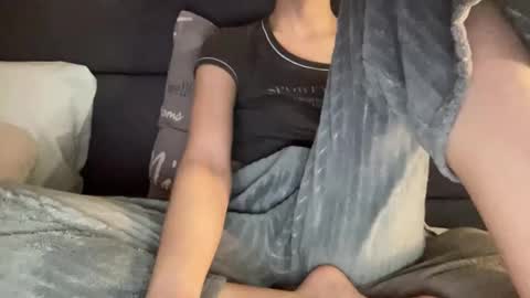 Snapshot of chase_vicky chatting on 10/15/25, 08:31 Vicky online show from 10/15/25, 08:31