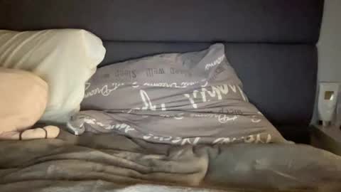 Snapshot of chase_vicky chatting on 11/10/25, 07:46 Vicky online show from 11/10/25, 07:46