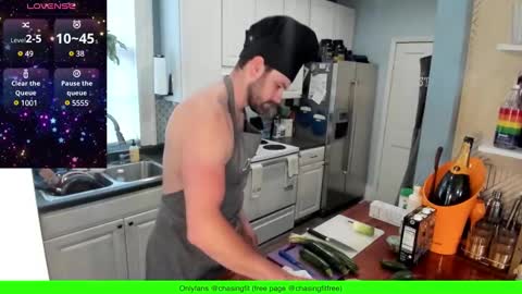 Snapshot of chasemason20 chatting on 03/07/25, 10:21 Onlyfans chasingfit Instagram the arguer Twitter chasingfitOF online show from 03/07/25, 10:21