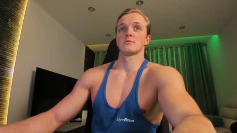 Chase Reed online show from 10/19/25, 02:40