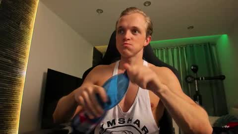 Chase Reed online show from 11/21/25, 07:34