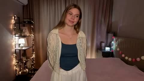 Emilia online show from 05/14/26, 05:36