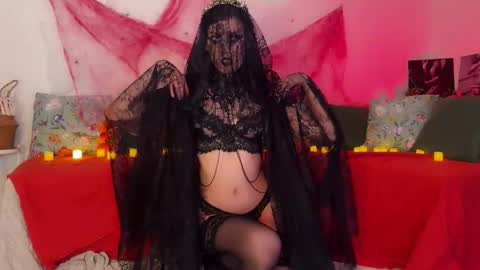 JASMINE   usually going live about 2 am UTC  online show from 10/26/25, 03:01