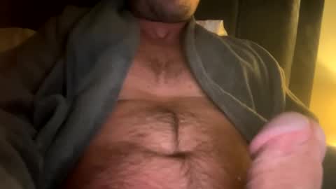 chat2me111 online show from 02/14/25, 04:37