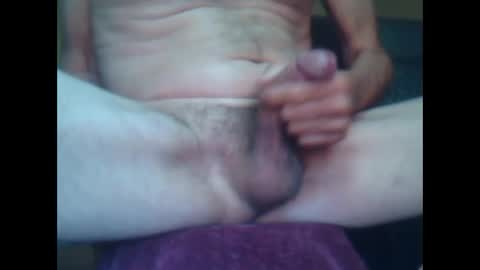 chatnfun5 online show from 10/26/25, 08:48