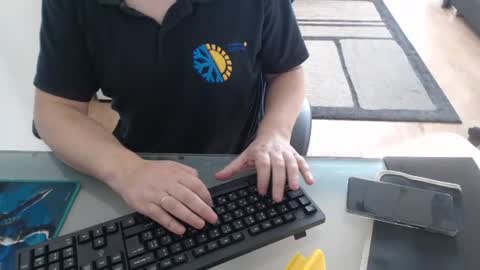 Egor Skornyakov online show from 02/04/25, 12:44