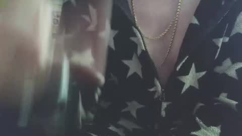 Snapshot of chatubatelee555 chatting on 10/27/25, 06:45 lee online show from 10/27/25, 06:45