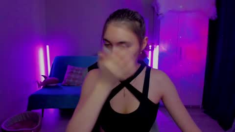 Snapshot of chatur_lady_ chatting on 02/01/25, 10:15 Betty online show from 02/01/25, 10:15