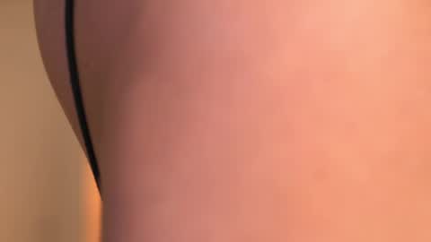 Snapshot of chaturbabe__ chatting on 04/27/26, 04:16 Ira online show from 04/27/26, 04:16