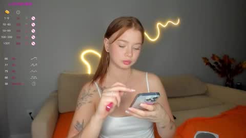 Snapshot of chaturrbaby chatting on 09/26/25, 05:28 Em online show from 09/26/25, 05:28