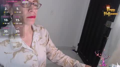 CHAYLA VICTORIA RUIZ  online show from 11/07/25, 11:54