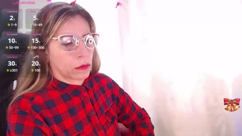 CHAYLA VICTORIA RUIZ  online show from 12/05/25, 01:42