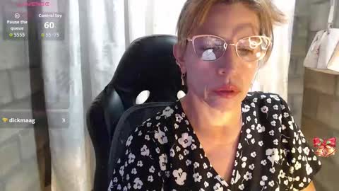 CHAYLA VICTORIA RUIZ  online show from 02/28/26, 10:11