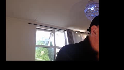 Snapshot of chazdiniro chatting on 11/02/25, 08:06 chazdiniro online show from 11/02/25, 08:06