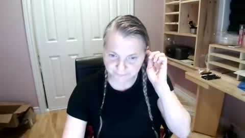 chealsiek online show from 11/28/25, 12:46