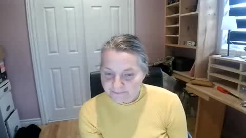 chealsiek online show from 12/22/25, 02:47