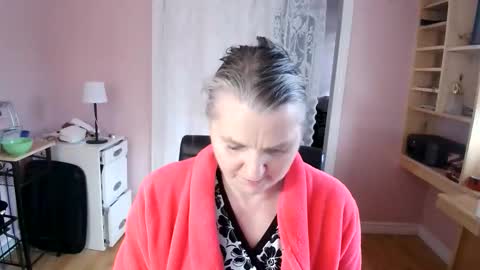 chealsiek online show from 04/23/26, 12:29