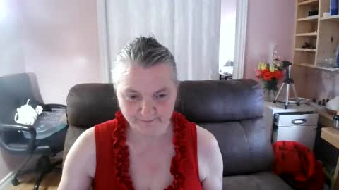 Snapshot of chealsiek chatting on 06/25/26, 02:10 chealsiek online show from 06/25/26, 02:10
