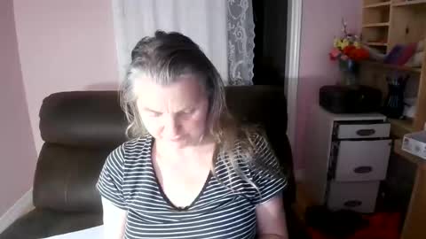Snapshot of chealsiek chatting on 07/25/26, 02:09 chealsiek online show from 07/25/26, 02:09
