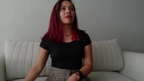 Regina Phalange online show from 11/20/25, 08:19