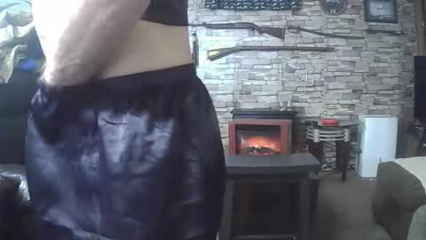 cheekers073163937 online show from 04/14/26, 03:45