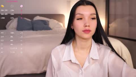 Lia online show from 02/07/26, 05:33