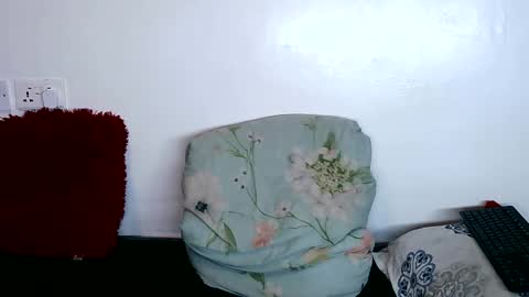 cheeky_charms online show from 11/15/25, 12:19