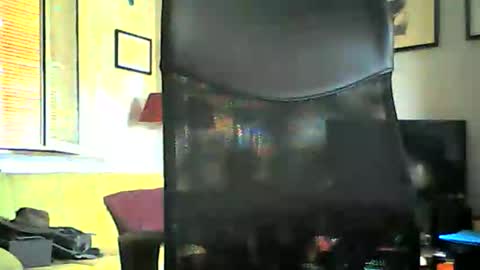 Snapshot of cheekycharm chatting on 10/09/25, 01:31 cheekycharm online show from 10/09/25, 01:31